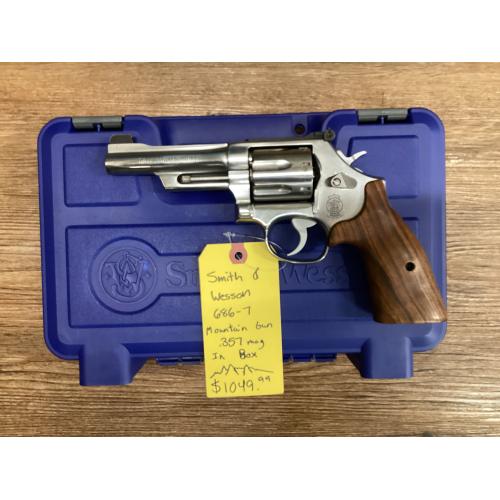 USED Smith & Wesson 686-7