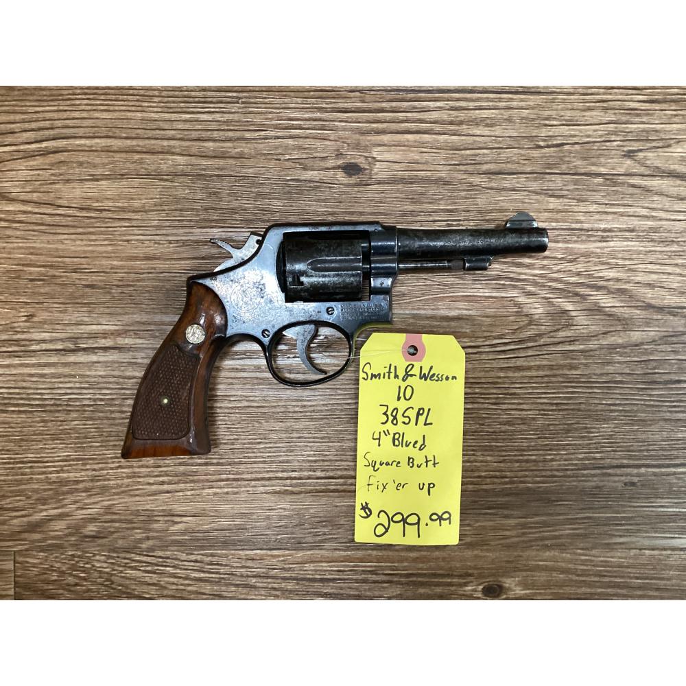USED Smith & Wesson 10