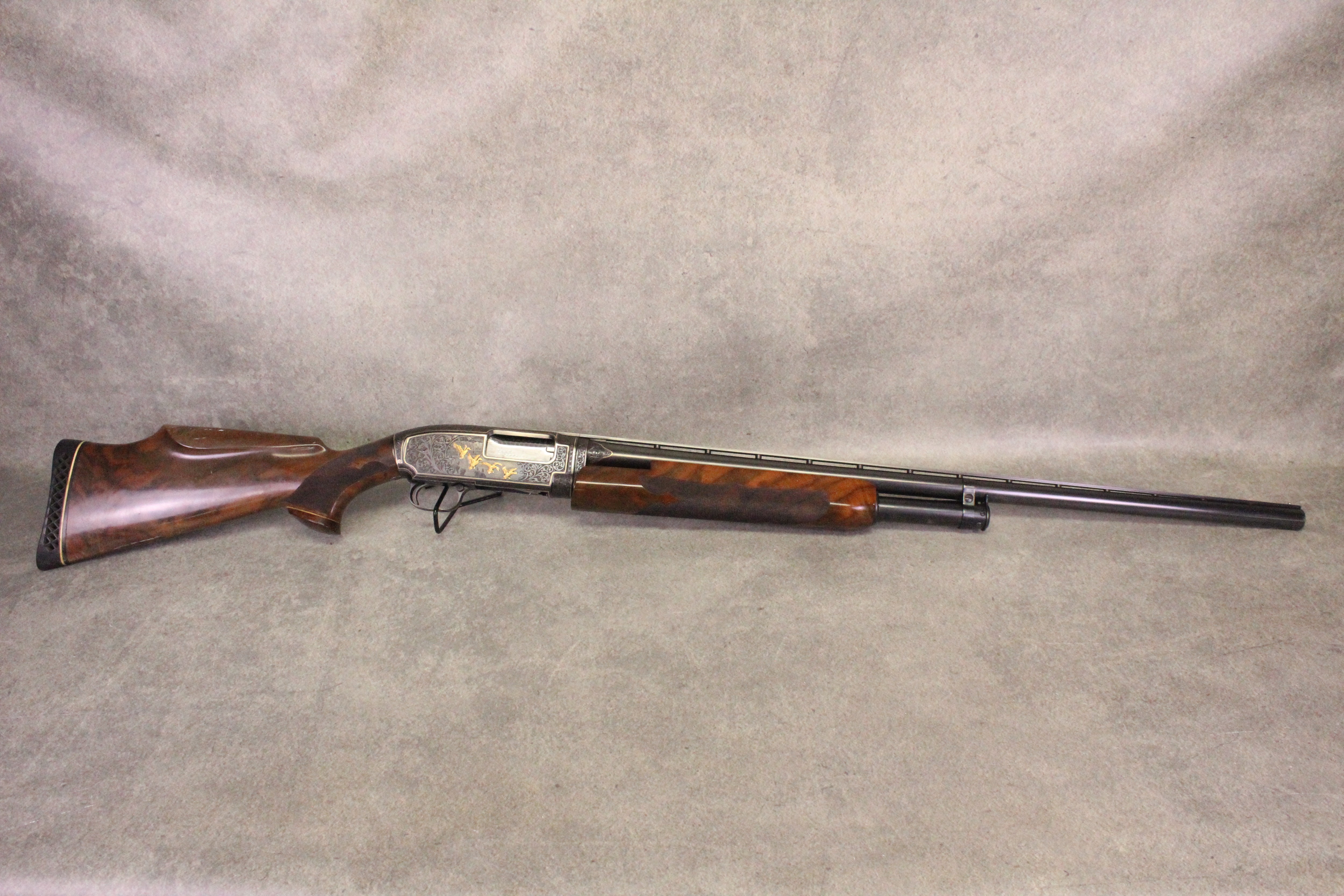 Winchester 12 Heavy Duck Pigeon 12 GA - Mfg 1953 - Engraved by L. Hopewell-img-1
