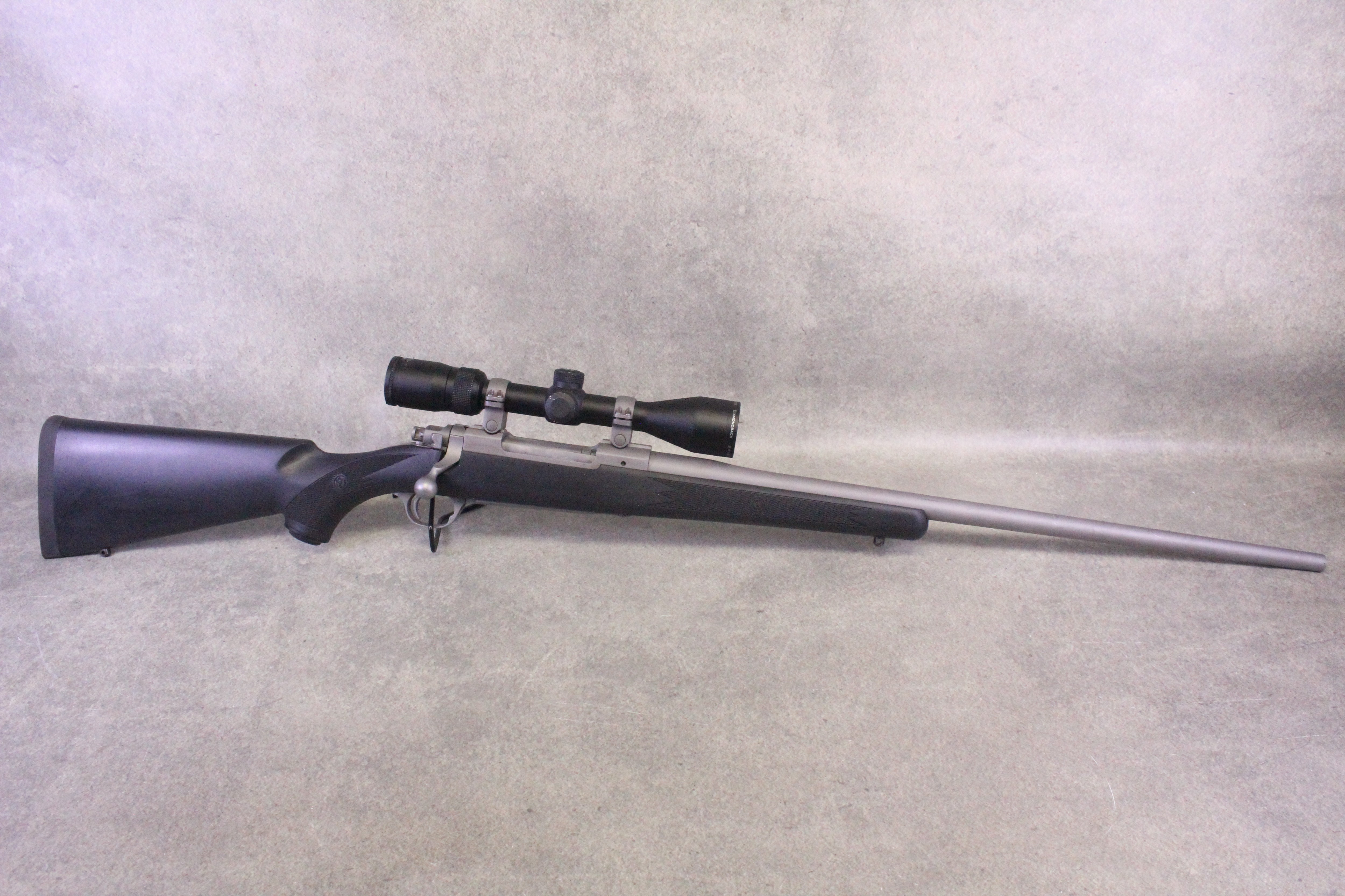 Ruger M77 Hawkeye - 338 Win Mag - 24" - Vortex Diamondback 3x9-40-img-1