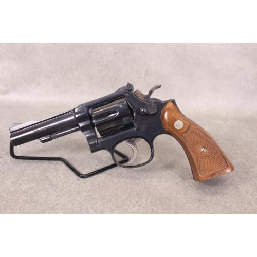 Smith & Wesson 18-4 Target - 22 LR - 4" Barrel - Mfg 1977 - Original Box