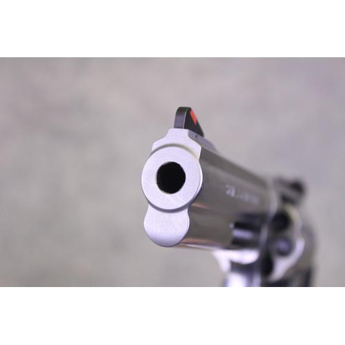 Smith & Wesson 686-6 - 357 Mag - 4"