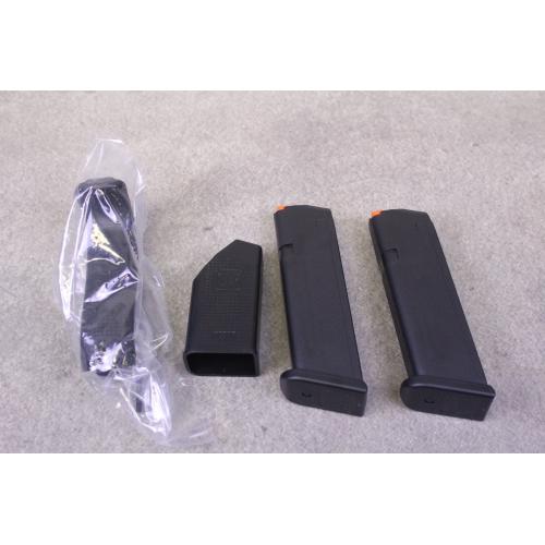 Glock G45 V 9mm (3) 17 Rd Magazines