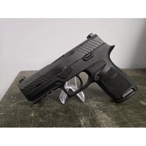 USED Sig Sauer P320C 9MM BLK 2x15RDS MAG