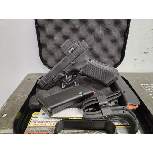 Used Glock 45G5 9MM 3x17RD Magazines 4.02" Blk with Holosun EPS MRS GRN