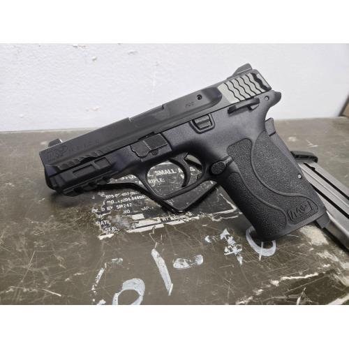 USED Smith and Wesson 380 Shield EZ 380AUTO 2x8RD Magazine EZ Rack