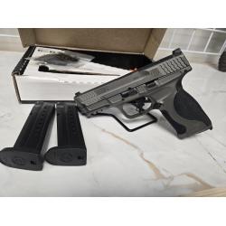 USED Smith & Wesson MP2.0 Metal 9MM 2x17RD Magazines , LIKE NEW IN BOX
