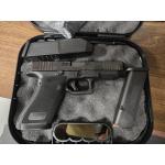 USED Glock 17G6 9MM w/ 2x17RD Magazines, Original Box and Papers