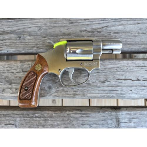 Smith & Wesson Model 60 No Dash