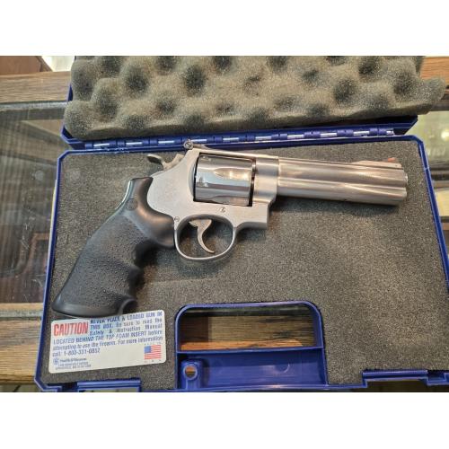 Smith & Wesson Model 629-4 44 Mag Revolver
