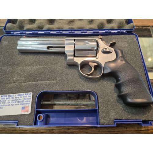 Smith & Wesson Model 629-4 44 Mag Revolver