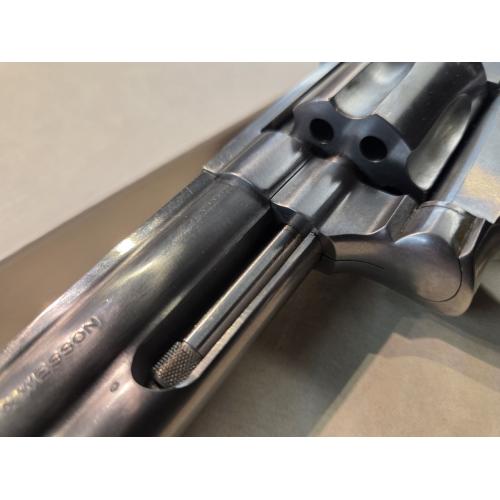 Smith & Wesson Model 617 22LR