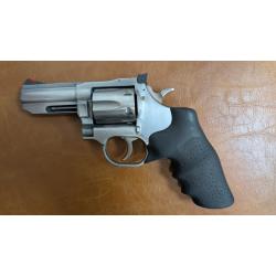 DAN WESSON 715 357 Mag STAINLESS 6 SHOT
