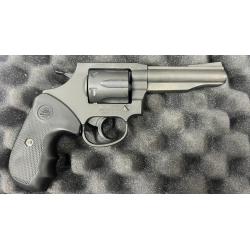 ROCK ISLAND ARMORY M200 .38 SPECIAL BLACK REVOLVER - UPCRIA2512672