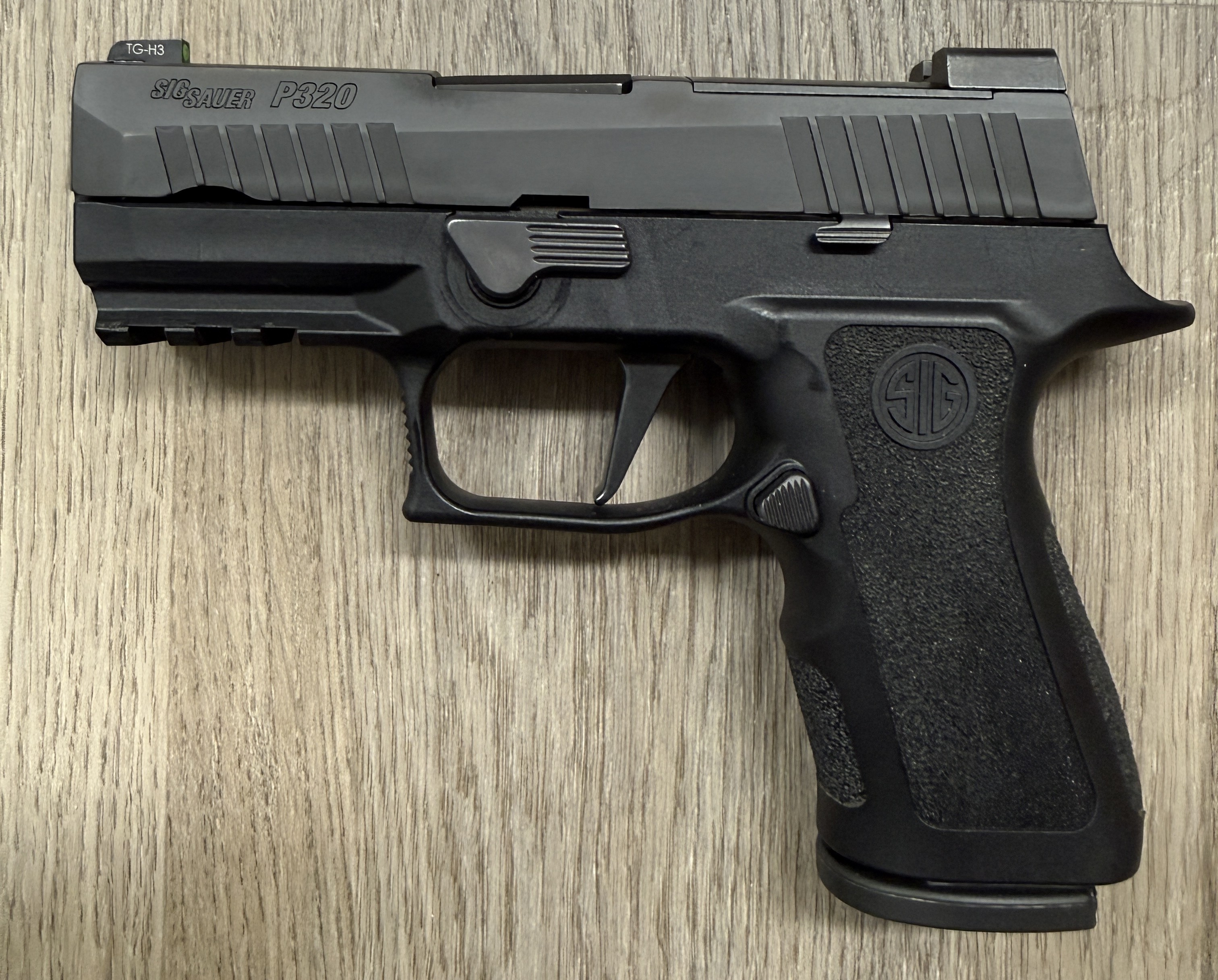 Sig Sauer P320 X Compact & Mags-img-2