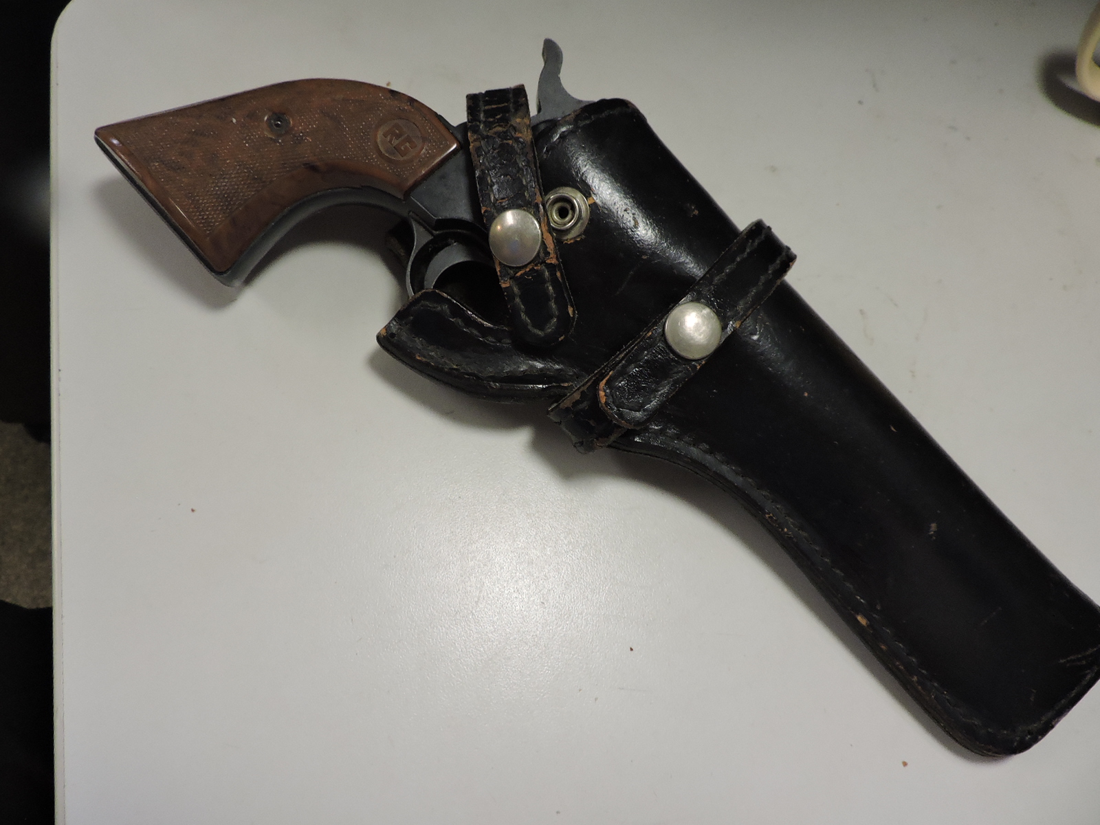 Rohm RG Model 66 .22 Mag Single Action Revolver-img-3