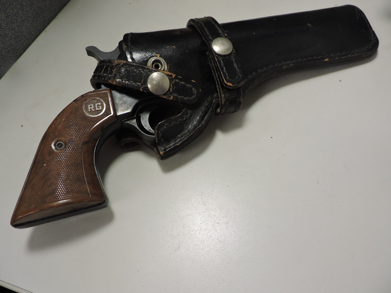 Rohm RG Model 66 .22 Mag Single Action Revolver-img-4