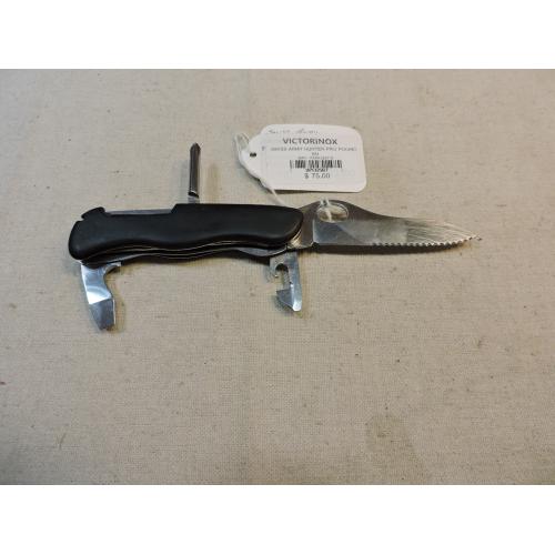 SWISS ARMY HUNTER PRO POCKET KNIFE