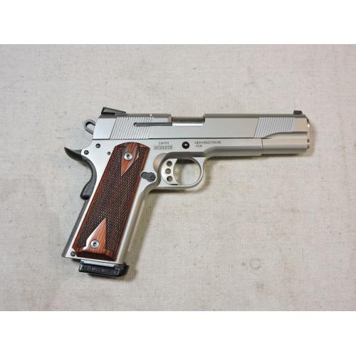 Smith & Wesson - S&W - SW1911 - semi aut