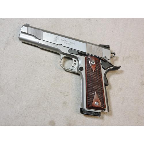 Smith & Wesson - S&W - SW1911 - semi aut