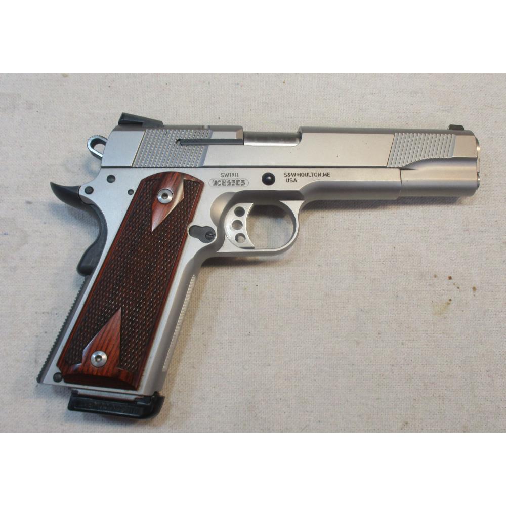 Smith & Wesson - S&W - SW1911 - semi aut