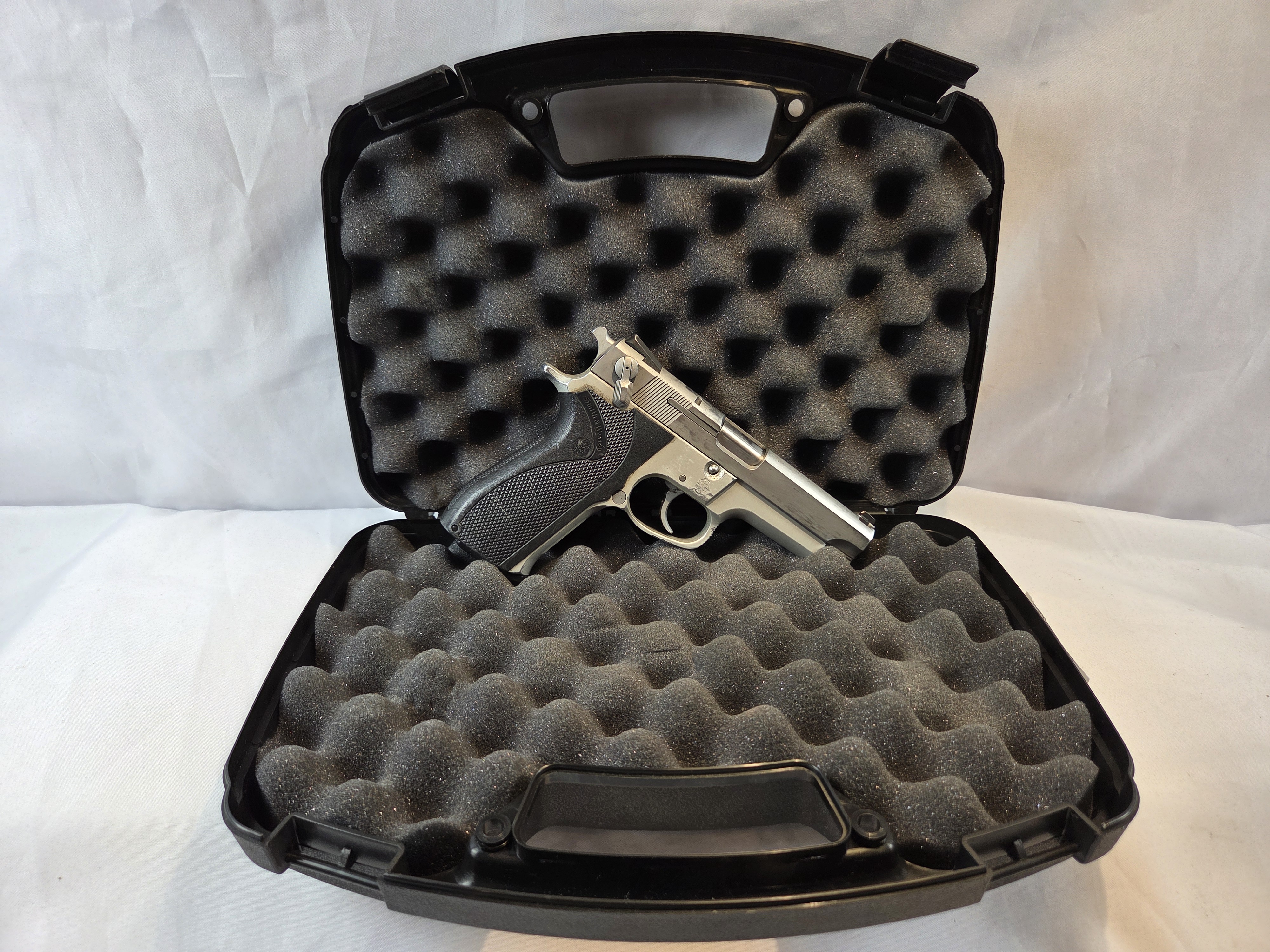 - USED - S&W 5903 9mm-img-0