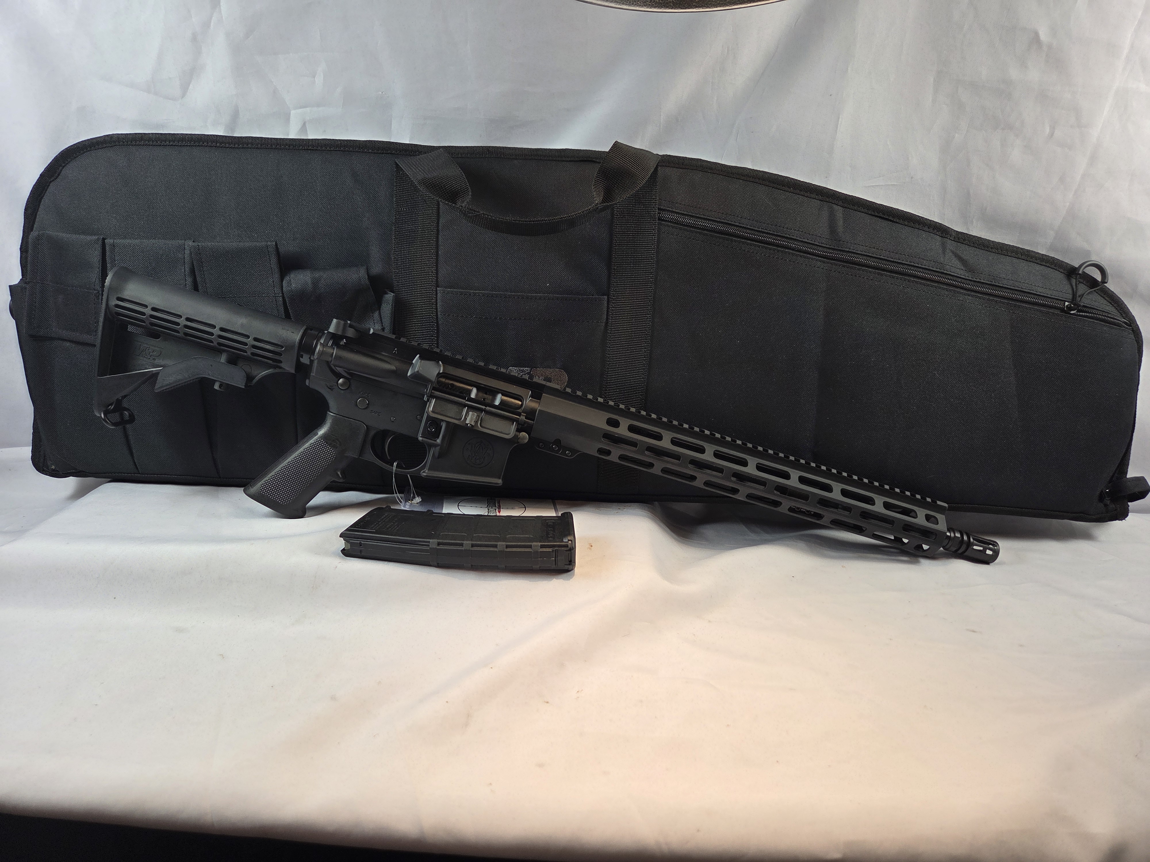 - USED - S&W M&P 15 5.56 NATO-img-0