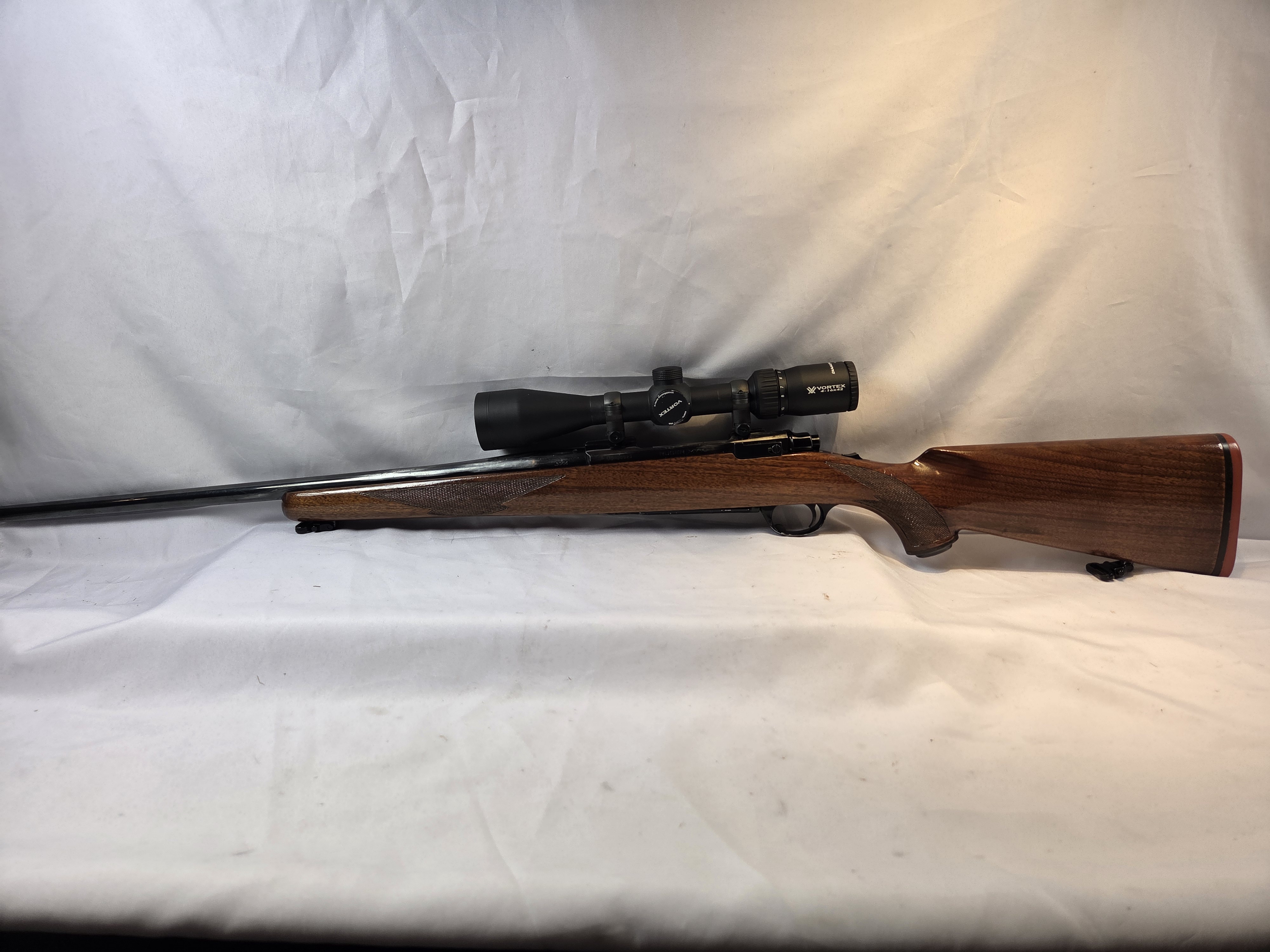 - USED - Ruger M77 w/tang safety 30-06-img-3