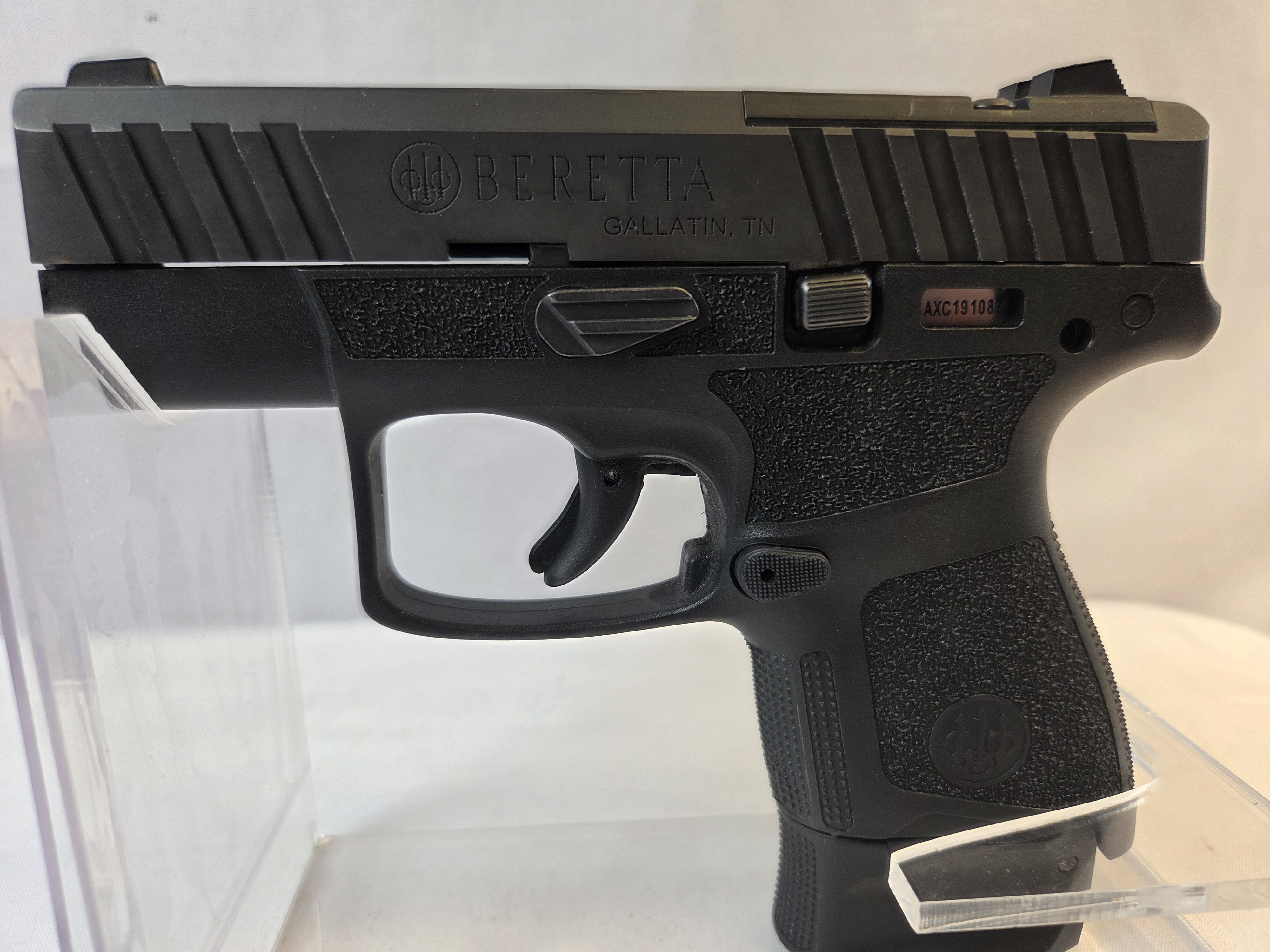 - USED - Beretta APX Carry 9mm Pistol -img-1
