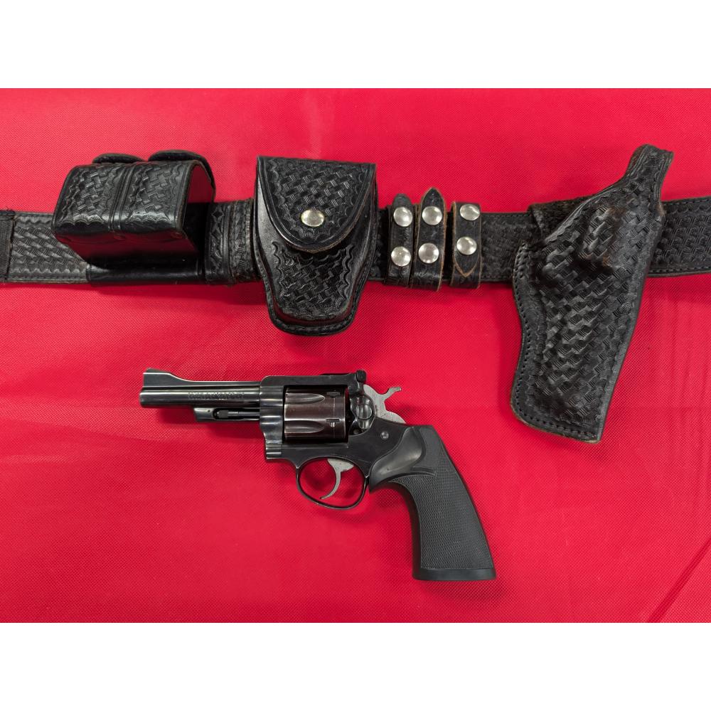 Ruger Security Six 357 W/ Belt, Handcuffs and Speedloader