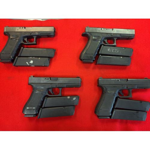 Glock G22 Gen 4 40 S&W Police Trade-in w/ 3 Magazines & Night Sights