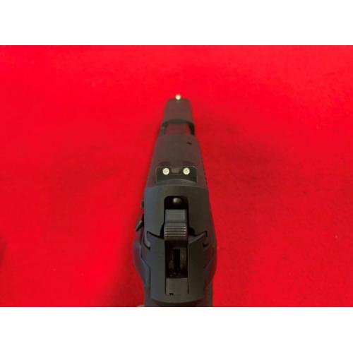 USED SIG SAUER P226R NITRON W/ 3 MAGAZINES