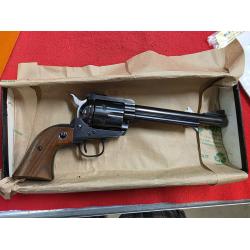 1967 USED LIKE NEW IN BOX RUGER BLACKHAWK WITH ORIGINAL PAPERWORK, NO TRANSFER BAR INSTALLED .357 MAGNUM 6.5