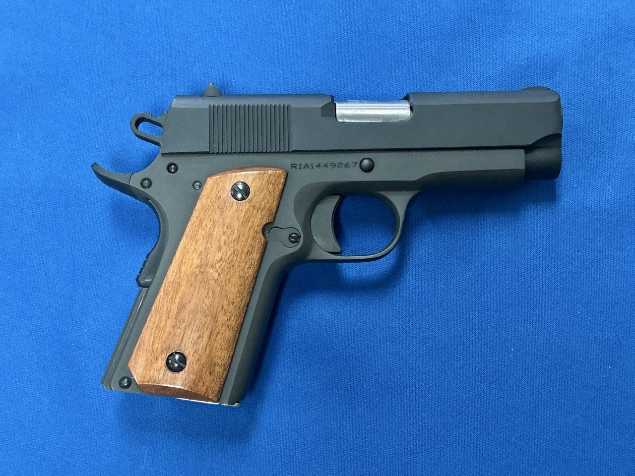 ROCK ISLAND ARMORY R1A1 .45 ACP WITH CASE AND 2 CHIP MCCORMICK MAGAZINES-img-0