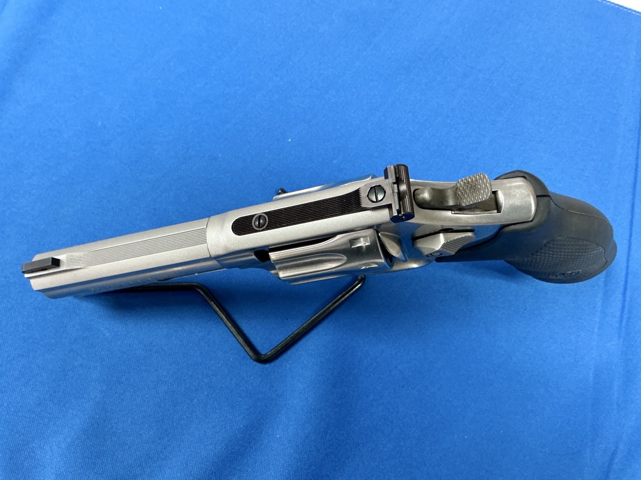 NIB SMITH & WESSON 617-6 .22LR 10-SHOT REVOLVER, NEVER FIRED-img-3