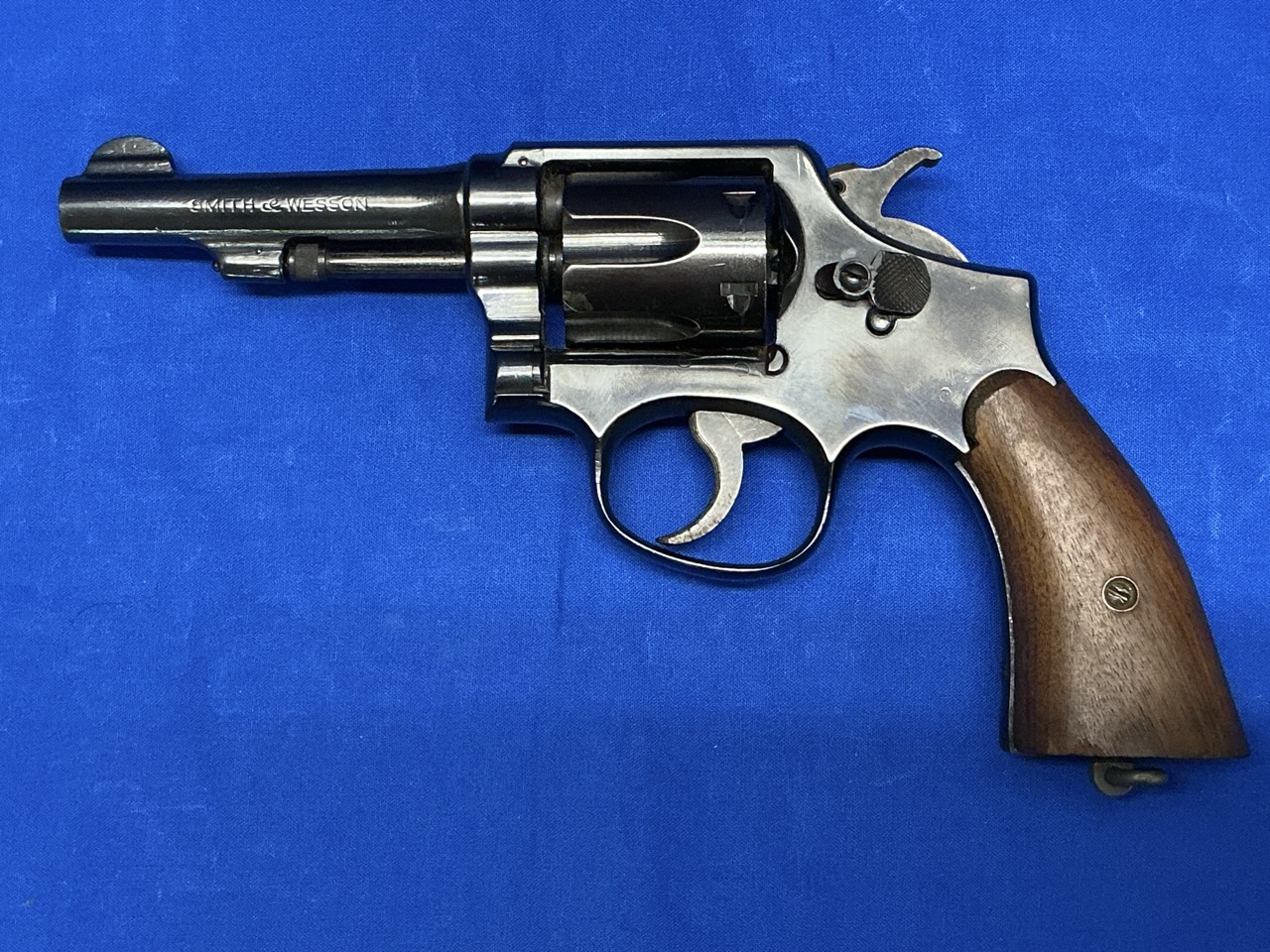 SMITH & WESSON VICTORY .38 SPECIAL 6-SHOT REVOLVER-img-1