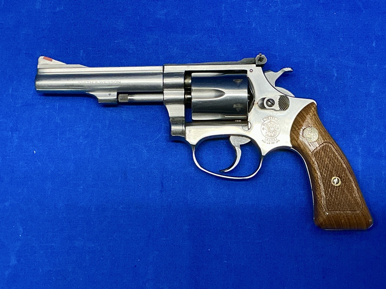 S&W 651 22 MAG 6-SHOT REVOLVER-img-1