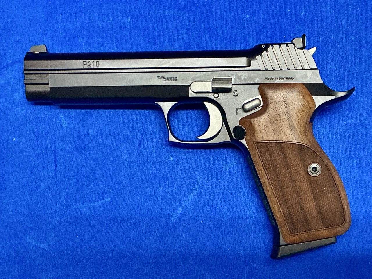 GERMAN SIG SAUER P210-9 LEGEND SUPER TARGET 9MM W/OEM BOX, PAPERS, 2 MAGS-img-2