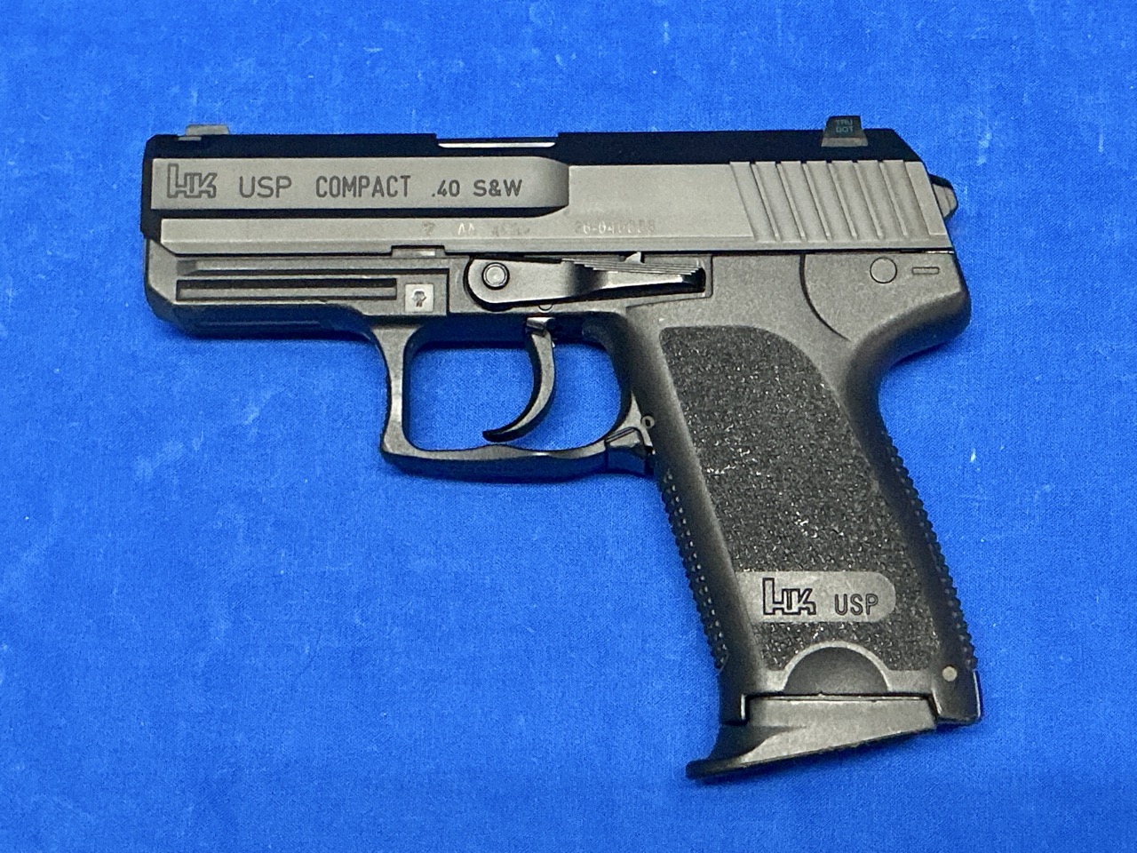 HECKLER & KOCH 40 USP WITH V1 VARIANT LIGHT LEM TRIGGER-img-1