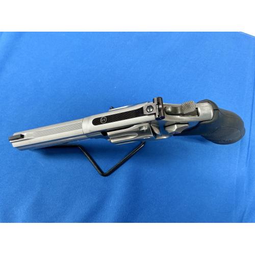 NIB SMITH & WESSON 617-6 .22LR 10-SHOT REVOLVER, NEVER FIRED