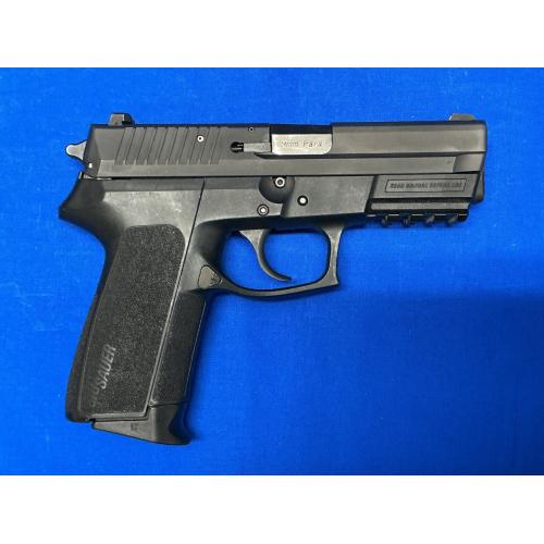 USED SIG SAUER SP2022 9MM WITH CASE, 3 MAGAZINES