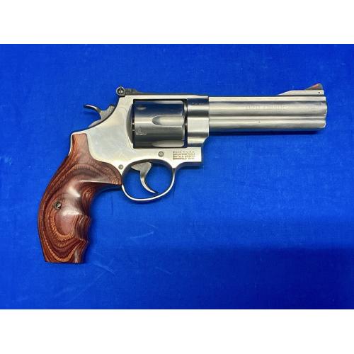 USED SMITH & WESSON 629 CLASSIC .44 MAGNUM REVOLVER