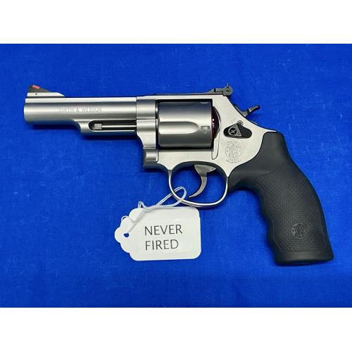 NIB SMITH & WESSON 69 .44 MAGNUM 5-SHOT REVOLVER