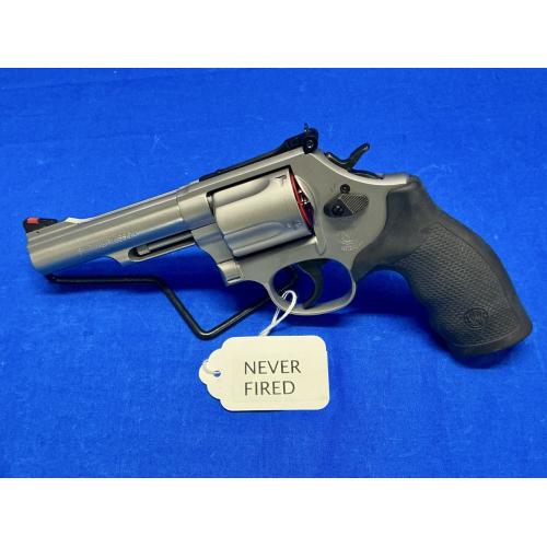 NIB SMITH & WESSON 69 .44 MAGNUM 5-SHOT REVOLVER