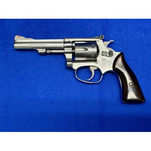 USED SMITH & WESSON 63 .22LR 6-SHOT REVOLVER