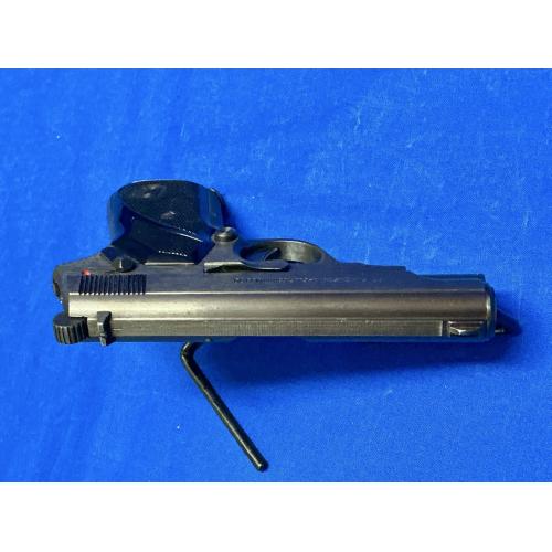 ZASTAVA M70 7.65mm/.32 PISTOL AND HOLSTER