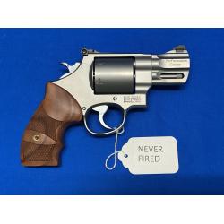 USED SMITH & WESSON 629 .44 MAGNUM, PERFORMANCE CENTER, NEVER FIRED, 2.6-INCH BARREL