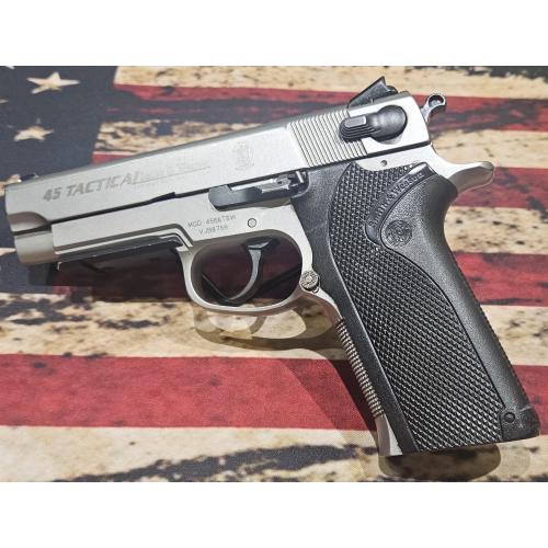 Trade in 2000 Smith and Wesson Model 4566TSW