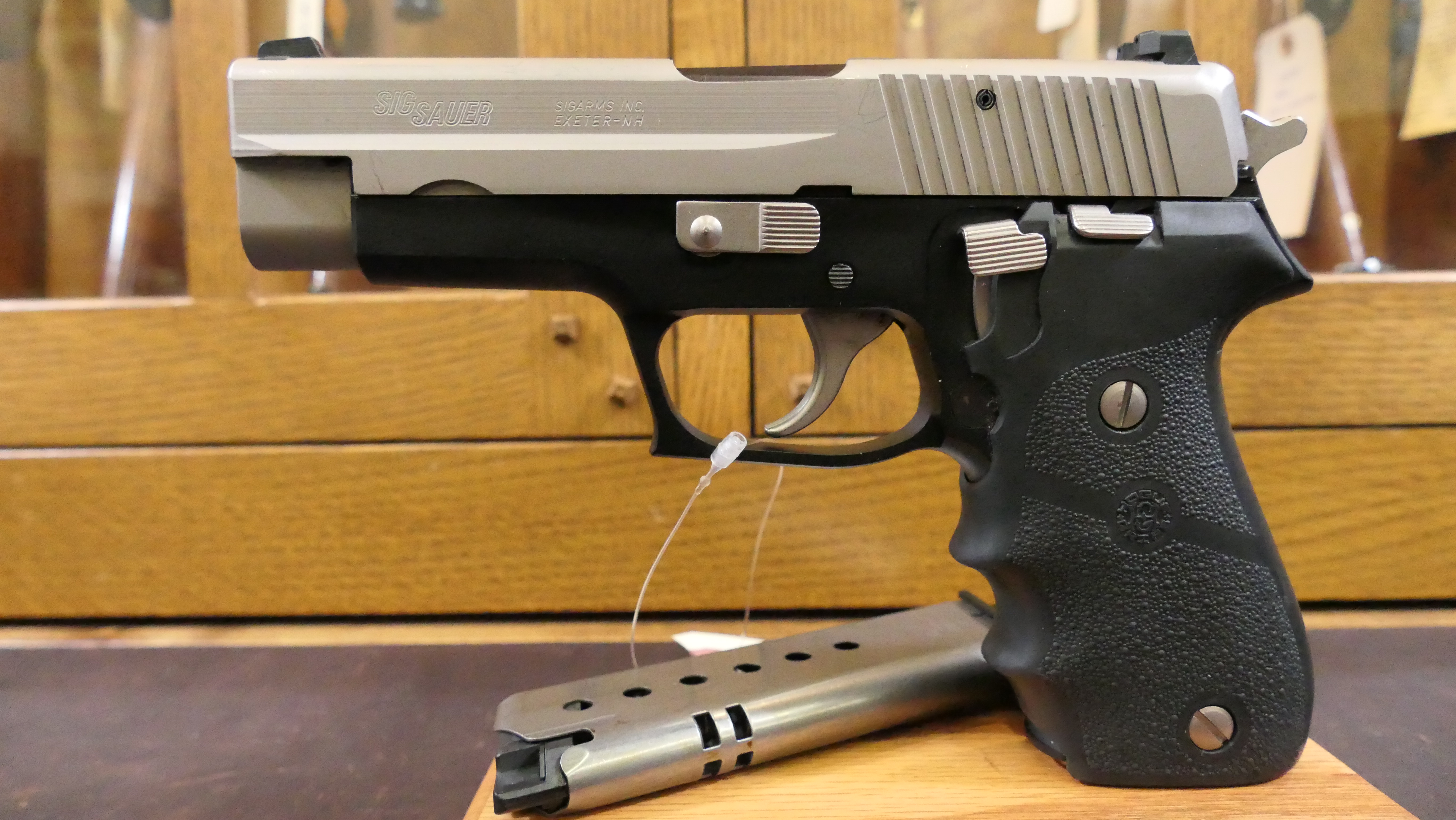  SIG Sauer – P220 – .45 ACP – DA/SA Pistol – SN# G 318 213-img-1