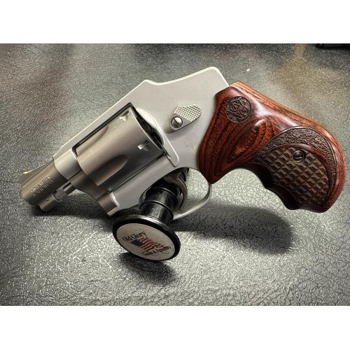Smith & Wesson 642  ladysmith